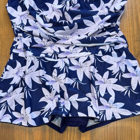 Navy & purple floral swimdress built in boy shorts one piece swimwear NWOT 2XL - Picture 6 of 15